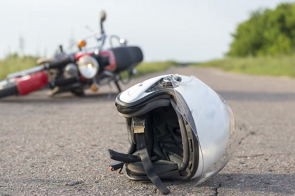 মোটরসাইকেল নিয়ন্ত্রণ হারিয়ে বৈদ্যুতিক খুঁটির সঙ্গে ধাক্কা, নিহত ২