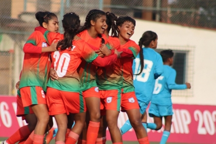 সাফ অনূর্ধ্ব-১৬ চ্যাম্পিয়নশিপ ভারতকে হারিয়ে সাফের ফাইনালে বাংলাদেশ