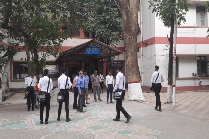 ছাত্রদের সুবিধায় সব ব্যবস্থা নেওয়া হয়েছে : ঢাকা কলেজ অধ্যক্ষ