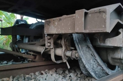 ঈশ্বরদীতে বুড়িমাড়ী এক্সপ্রেস লাইনচ্যুতির ঘটনায় তদন্ত কমিটি গঠন 